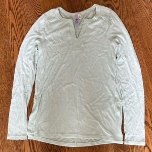 Mint green light weight sweater. Size XS